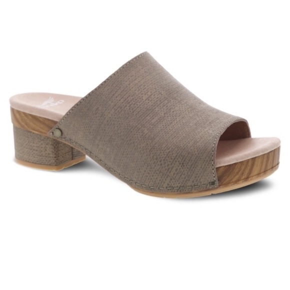 dansko maci mule sandal
